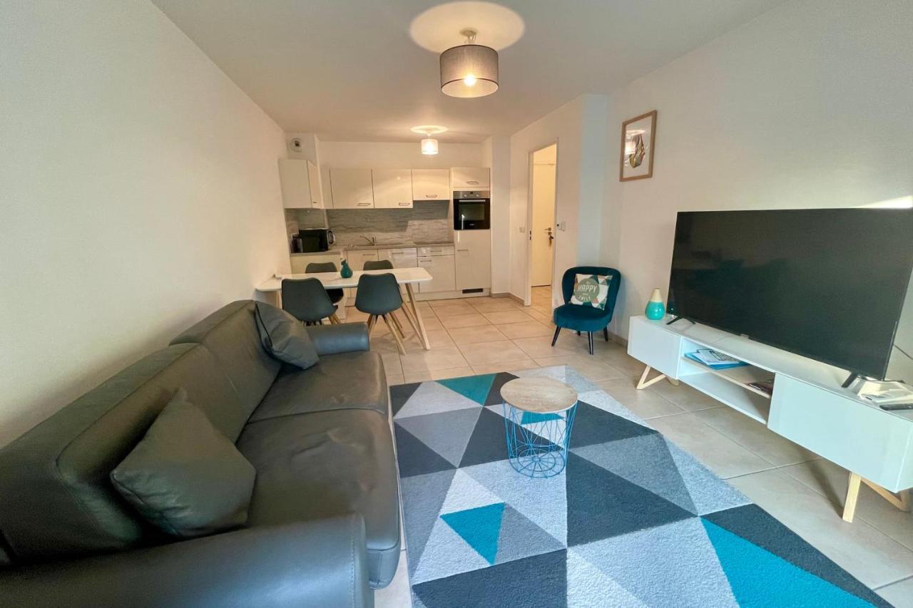 Oxford 1 Bedroom Apartment In A Brand New Building With A Pool Cannes Exterior photo